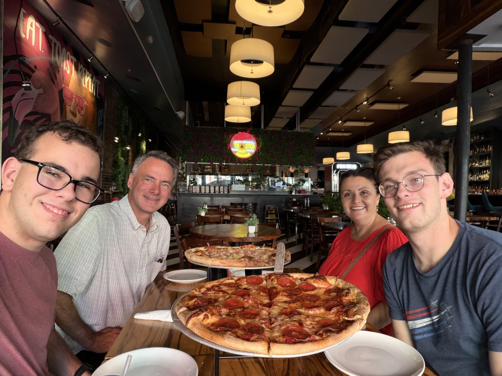 Toasted Crust. Four Brawns, two pies, one very serious waiter (not pictured).